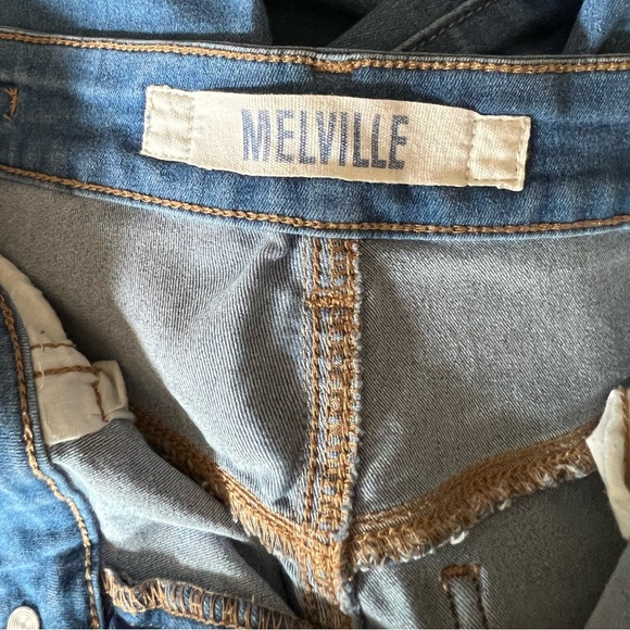 👖MELVILLE: Women’s size 30, blue straight leg jeans w/pockets, preowned. - Picture 2 of 8